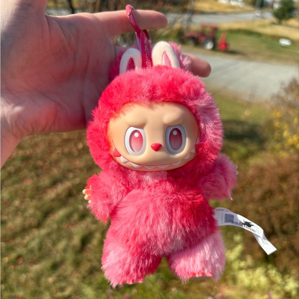 Labubu Love V3 Big into Energy (open box)